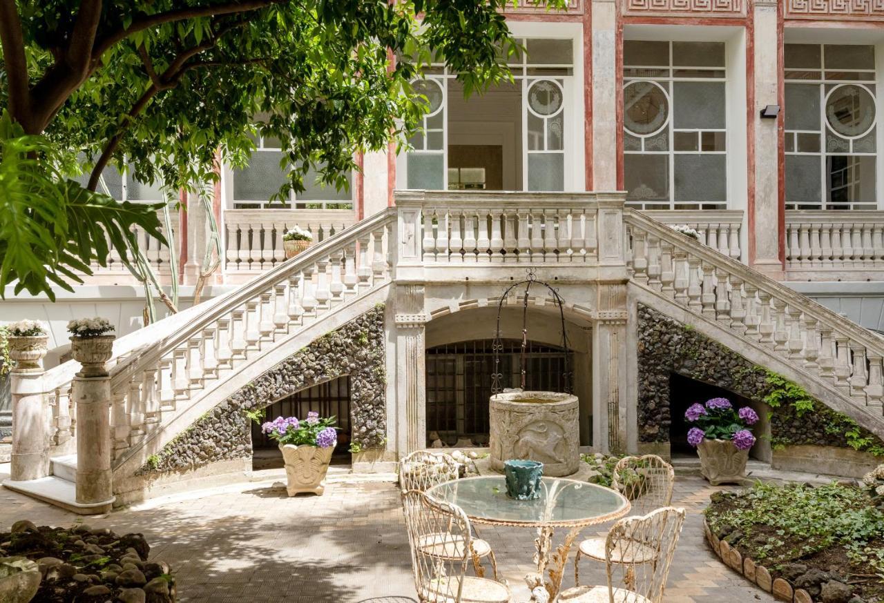 Artemisia Domus - Giardino Guest house *